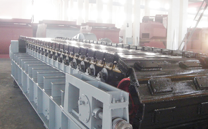 1479956060278458.jpg 中型板式給料機(jī)-01.jpg